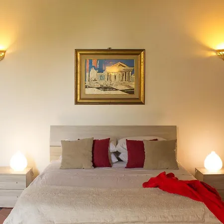 Apollonion Hh Above Apollo's Temple Ortygia Сиракузы